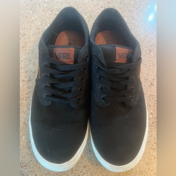 Vans!! - Picture 4 of 7